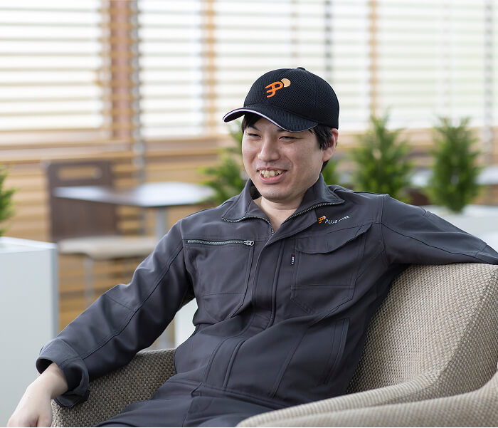 production 細穴放電加工担当 Y.Mさん